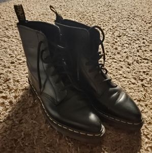 Pointed DocMartens